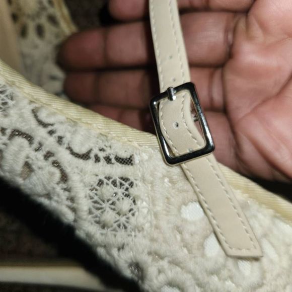 RUE 21 etc Cream Crochet Lace Mary Jane Style Platform Buckle Heels Size Large - Picture 9 of 11